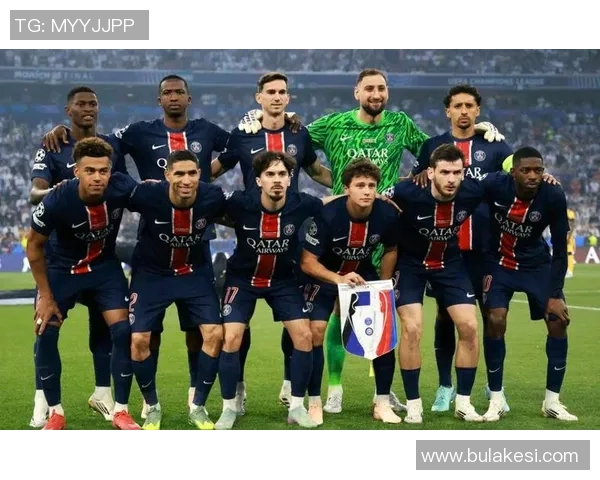 阿什拉夫上半场双响助巴黎领先两球展现边后卫实力