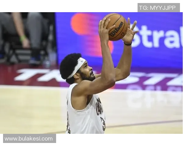 泰森第三节狂砍16分助力球队逆转全场贡献24分6篮板2盖帽成胜利关键