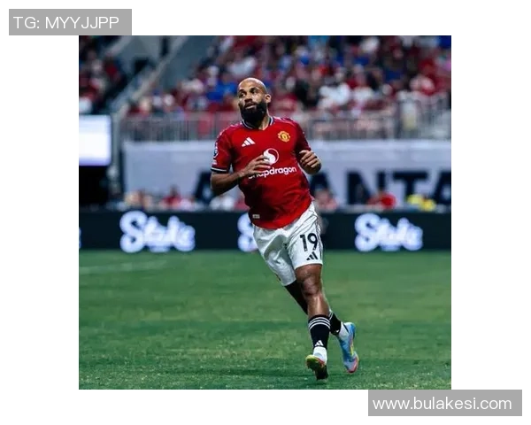 姆伯莫表现出色荣膺曼联对阵布莱顿最佳球员称号 姆伯莫表现出色荣膺曼联对阵布莱顿最佳球员称号