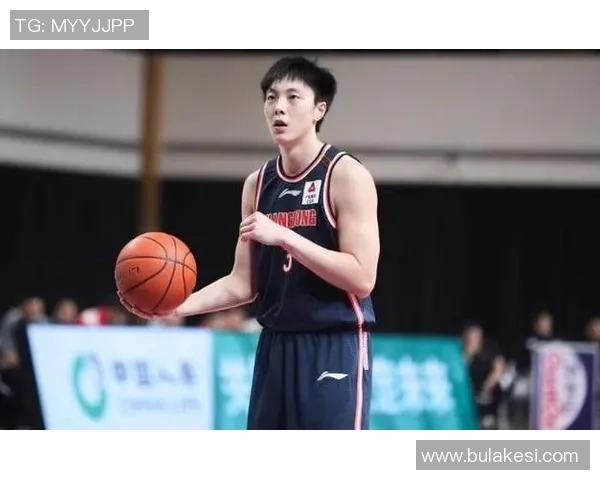 手感低迷全场表现不佳三球19投8中三分9投1中仅得17分7篮板13助攻